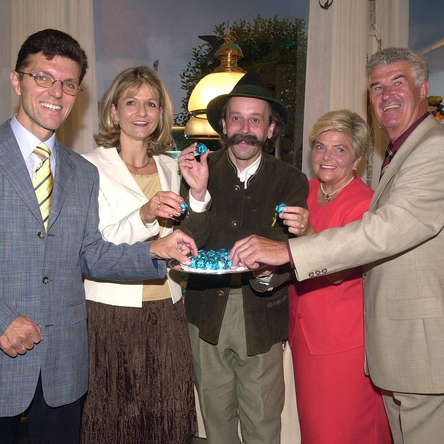 Familie Baumgartner mit Sagenerzähler Helmut Wittmann